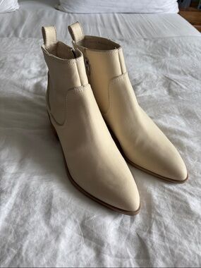 Dolce Vita Leather Ankle Boots